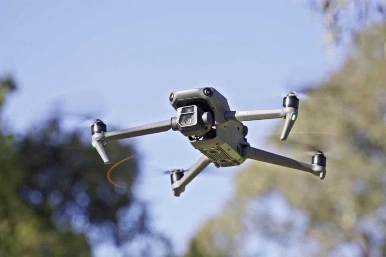 ドローン機体「DJI Mavic3」