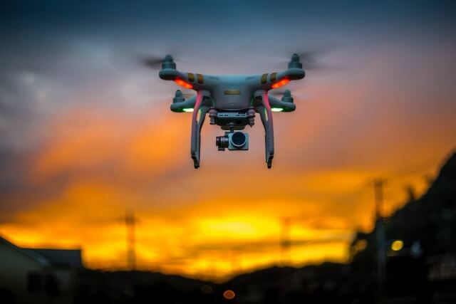 ドローン二等資格｜取得することで可能になる飛行方法とは？